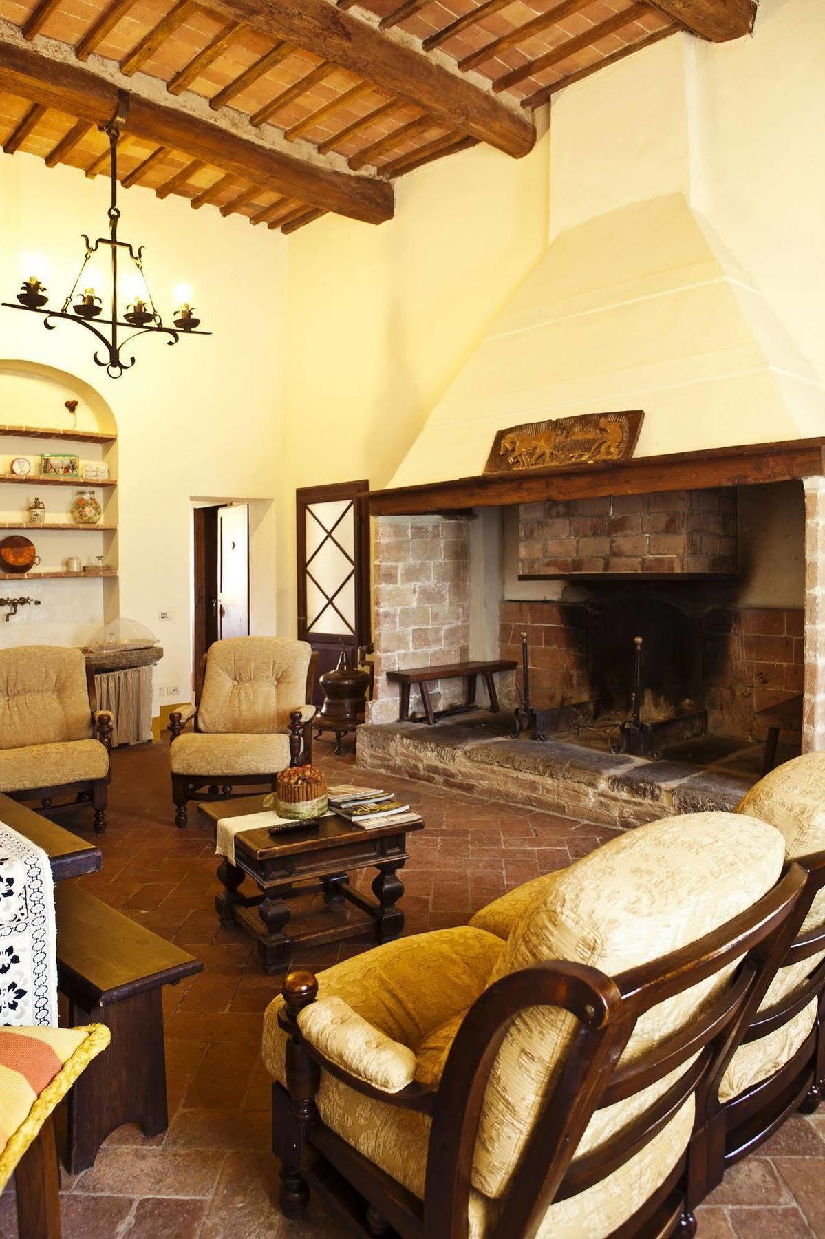 Agriturismo Tenuta Armaiolo Раполано Терме Екстериор снимка
